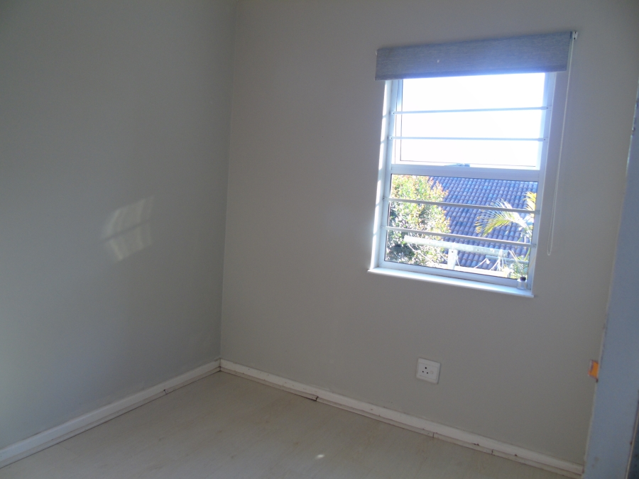 To Let 3 Bedroom Property for Rent in Beacon Bay Eastern Cape